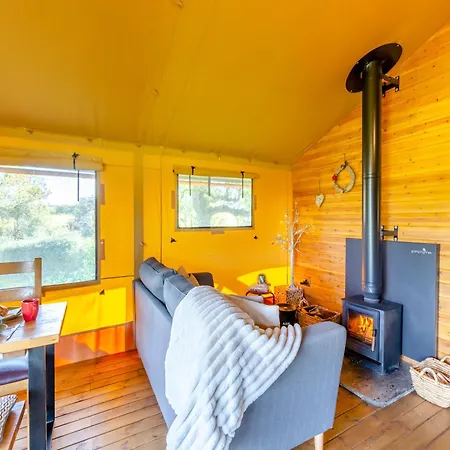 The Owls Hollow - Uk45297 *