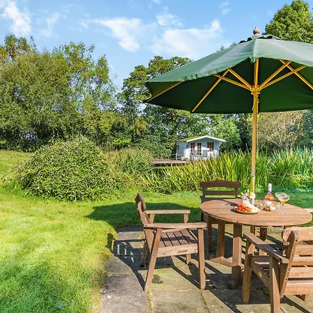 The Owls Hollow - Uk45297 Bishop Thornton